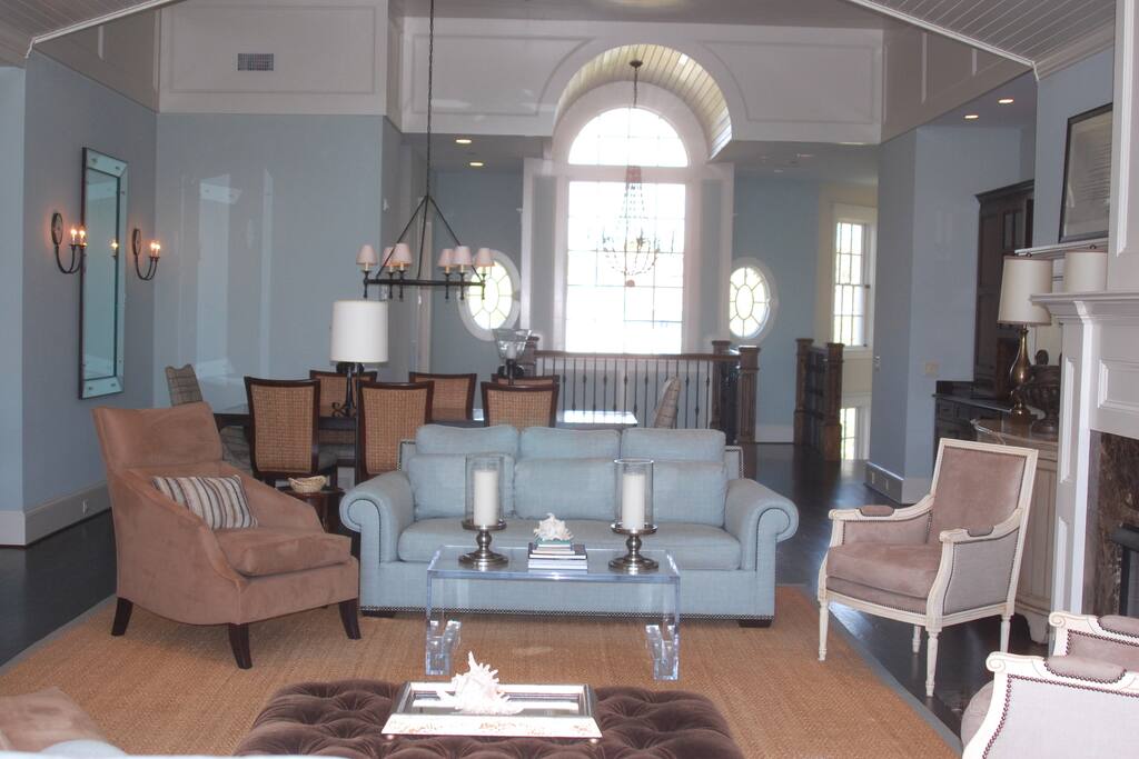 Upstairs living area and dining area looking towards the front of the house