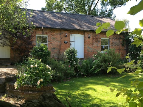 Top Airbnb: The Old Dairy - period cottage in unique location in Surrey