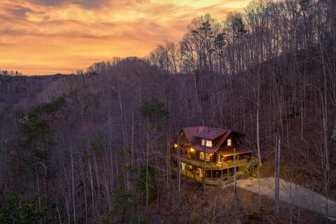 Cedarpalace Cabin Rental