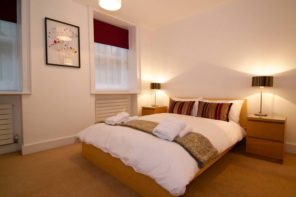 Please note that we have more than one apartment in this building. These pictures (showcasing more than just one studio flat) reflect the overall standards of these apartments.