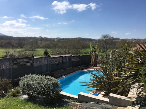 Apt T2 60m2 with pool between the sea and the mountain