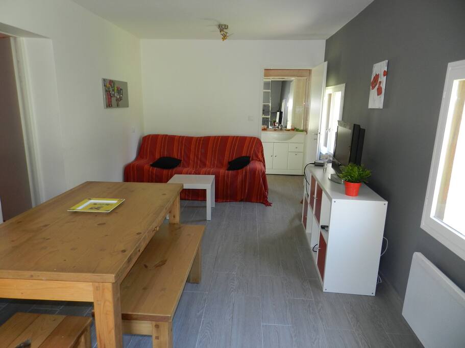 Salon / salle à manger / kitchenette