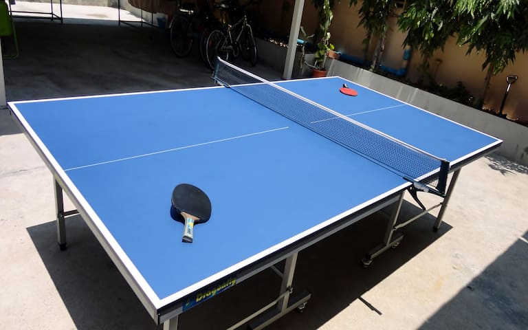 6 Bedroom Houses / Pool & Garden / Bangkok Center gallery image 5