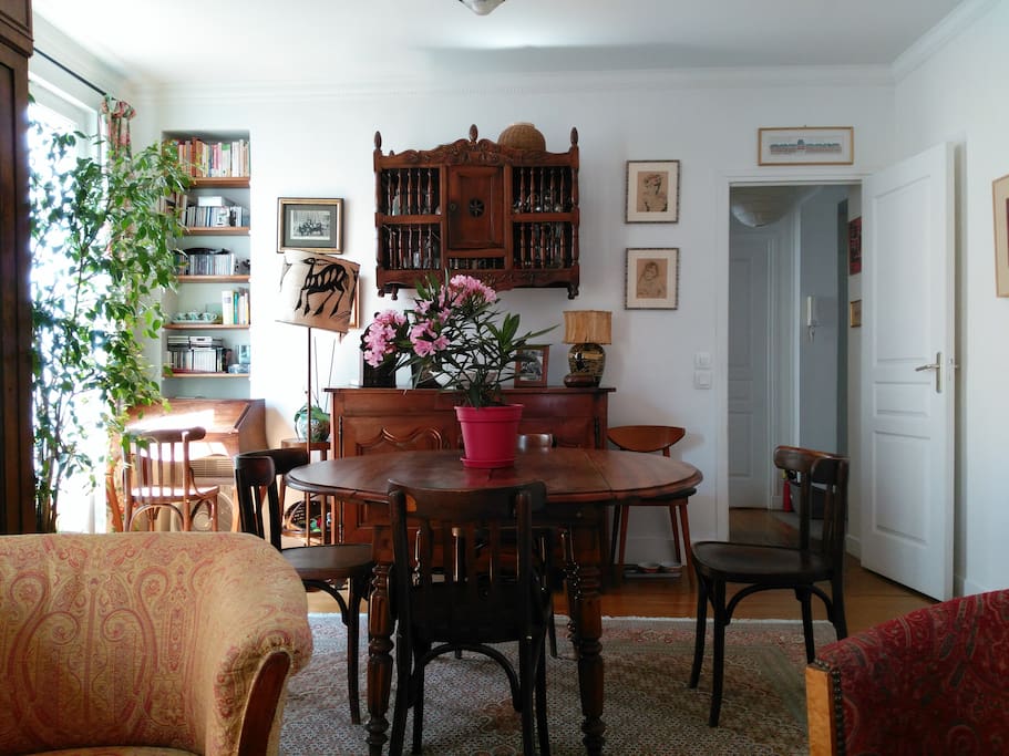 living room/ Séjour