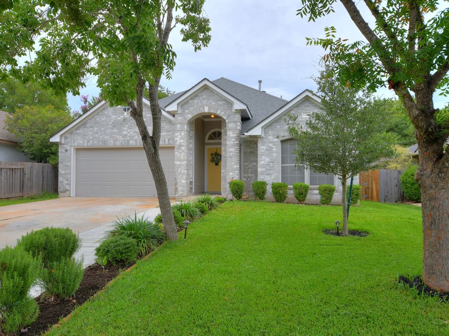 Front of One story house