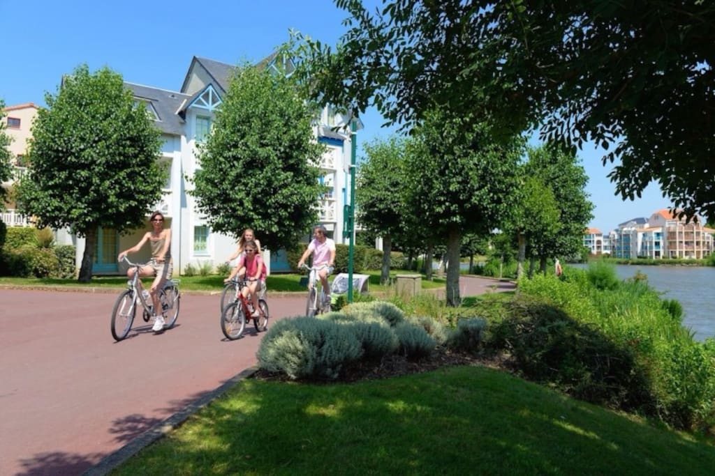 Village entièrement piéton et bicyclettes
