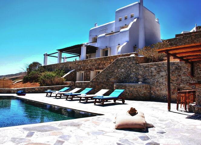 *Infinity Sea View Family Villa With Private Pool. gallery image 5