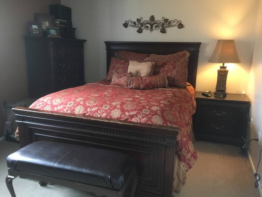 Guest bedroom
