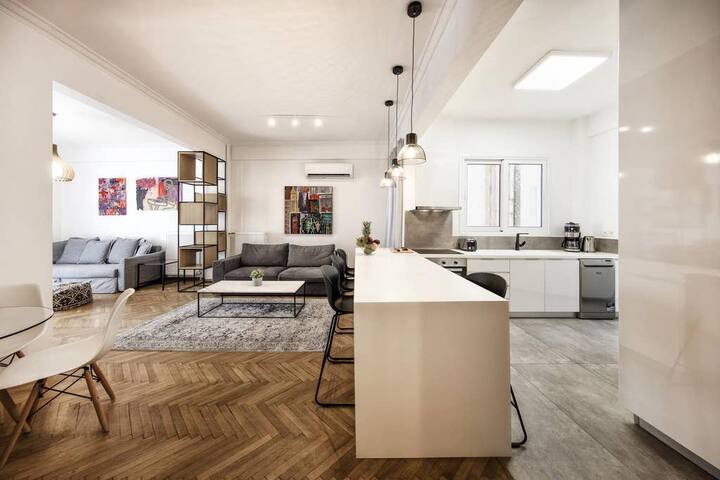 Kolonaki Square Executive Apartment gallery image 3