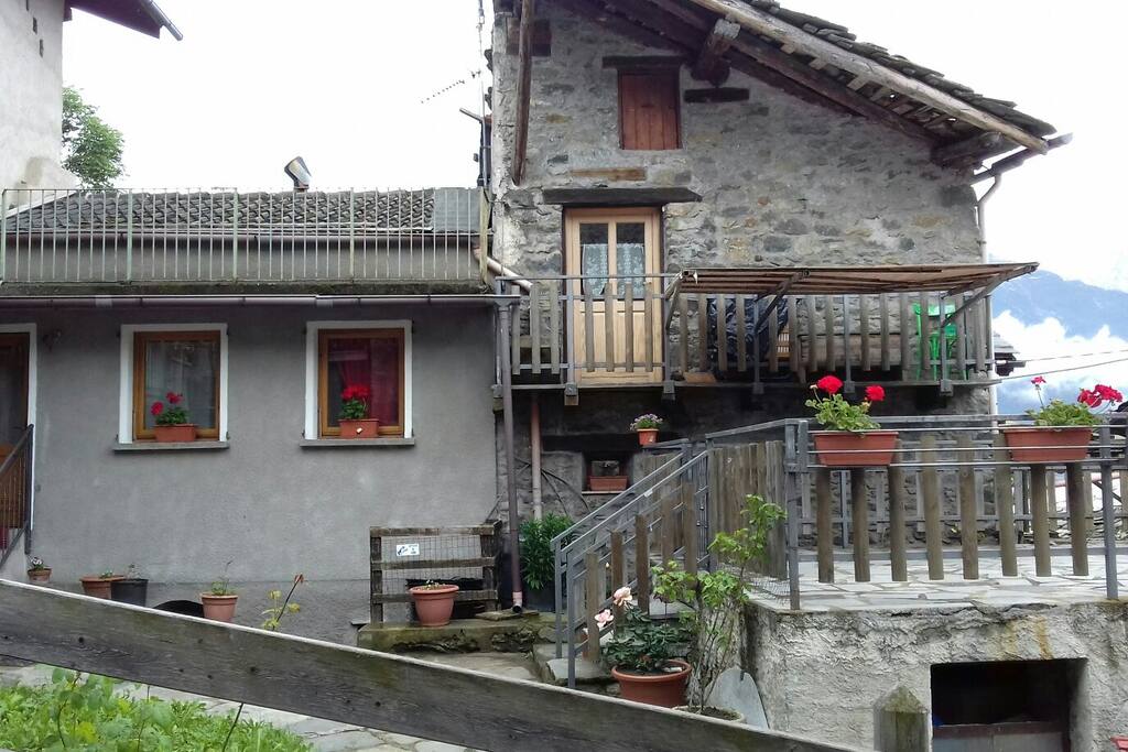 La casa vista da fuori
