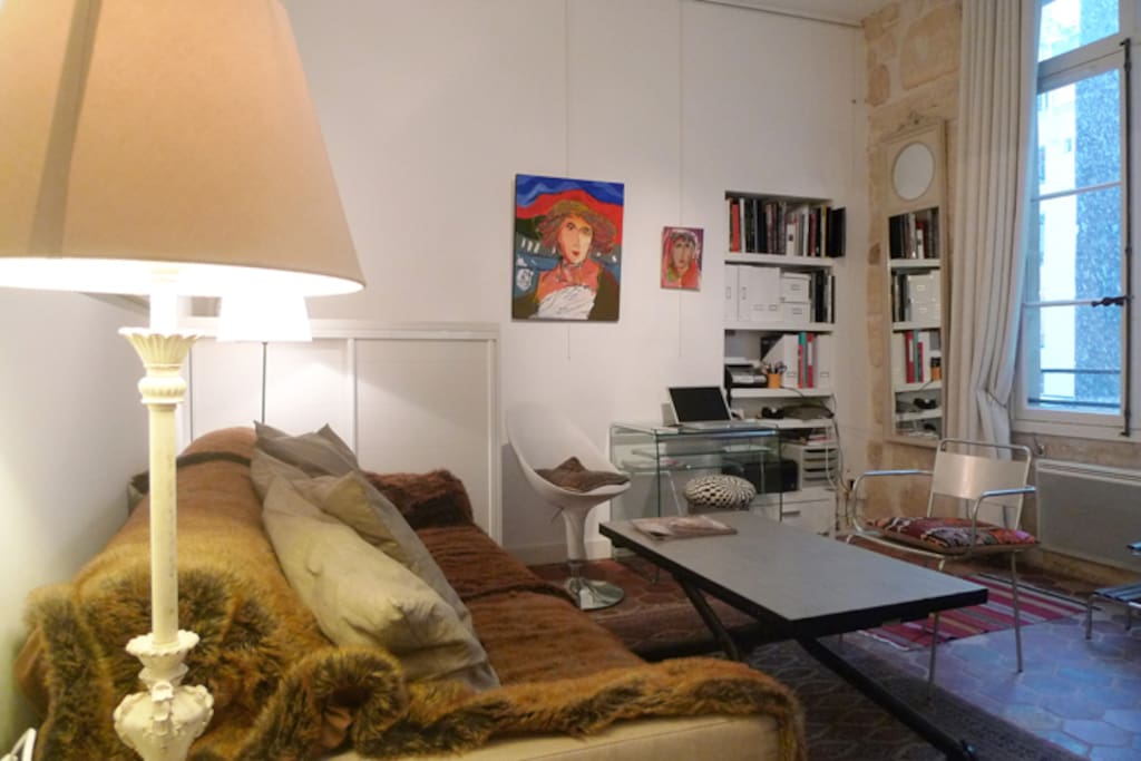 Apt AUGUSTIN - Living room, Sofa can be converted in a Dbl bed