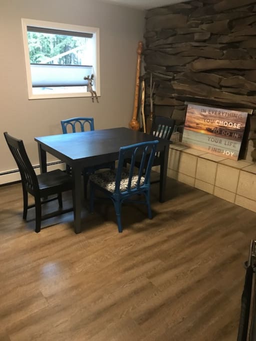 Comfortable dining area with lots of light
