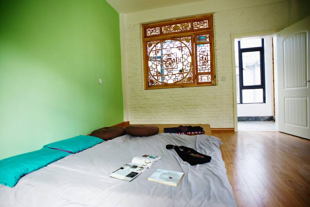 家庭套房侧卧 family suite sideroom