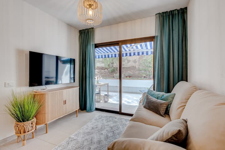 New Beach Front Oasis W/terrace, Pool, A/c, Wi-fi - Canary Islands