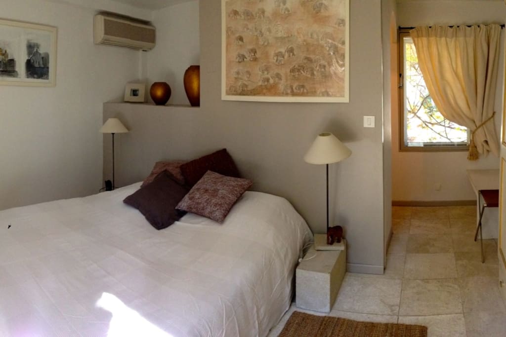 SUNRISE-SUNSET ROOM