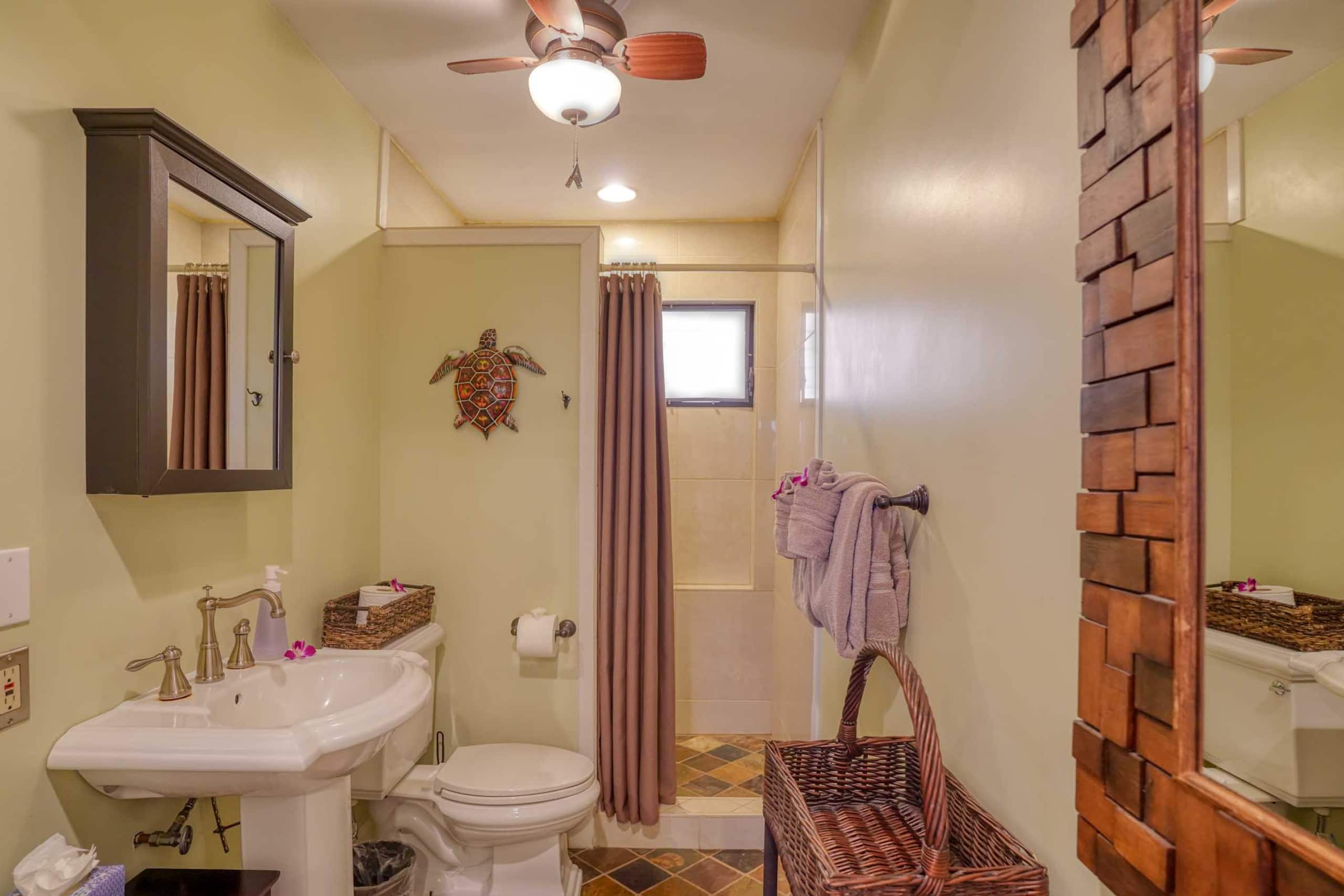 Condo in Wailuku · ★4.75 · 1 bedroom · 1 bed · 1 bath - Image 24
