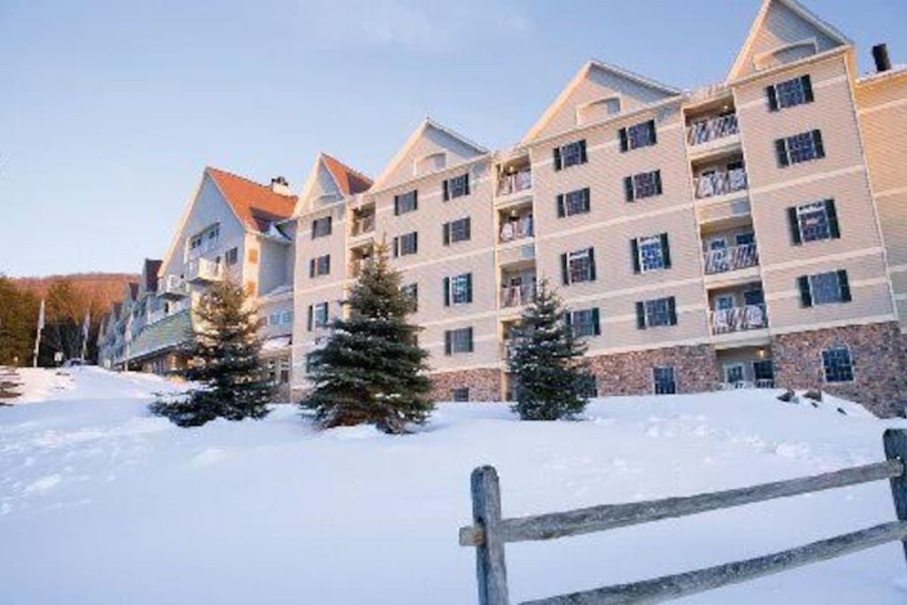 Front facing resort