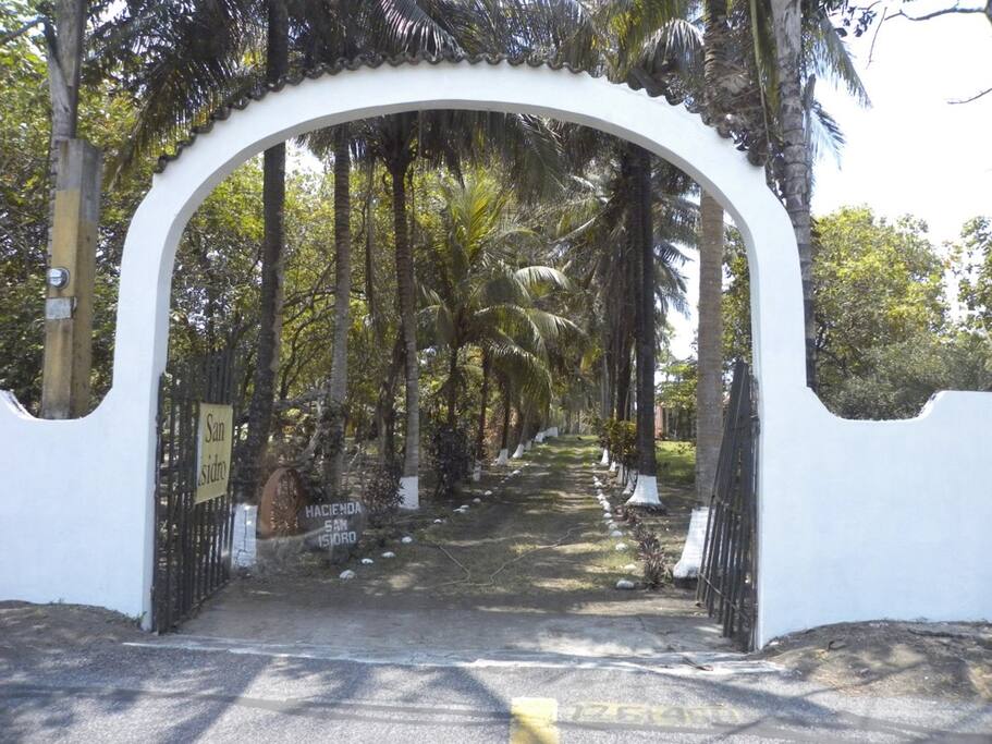 Entrada a la propiedad