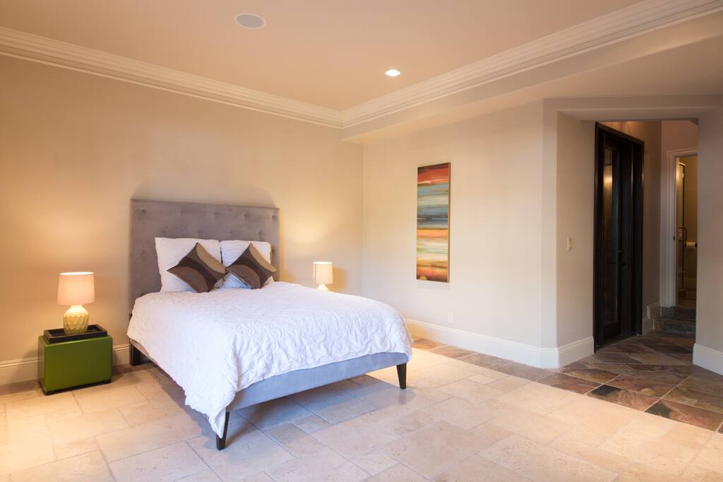Queen size bed