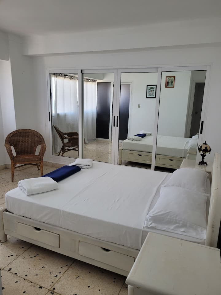 غرفة النوم 2