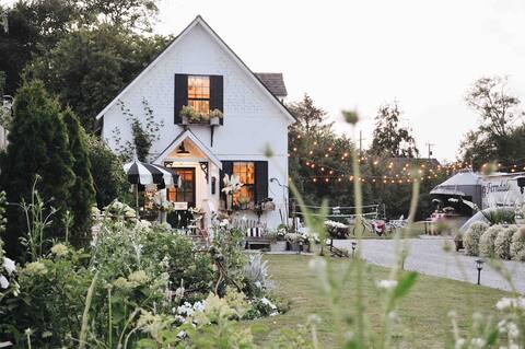 Ferndale Barndominium @ferndaleairbnb; tax inc.!