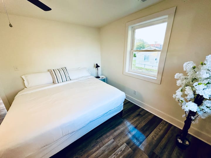1br King Near Swamp Rabbit Trail - Greenville, SC