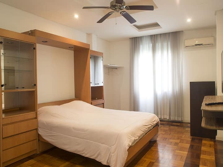 Двойно легло тип „двойно легло “, климатик, вентилатор на тавана