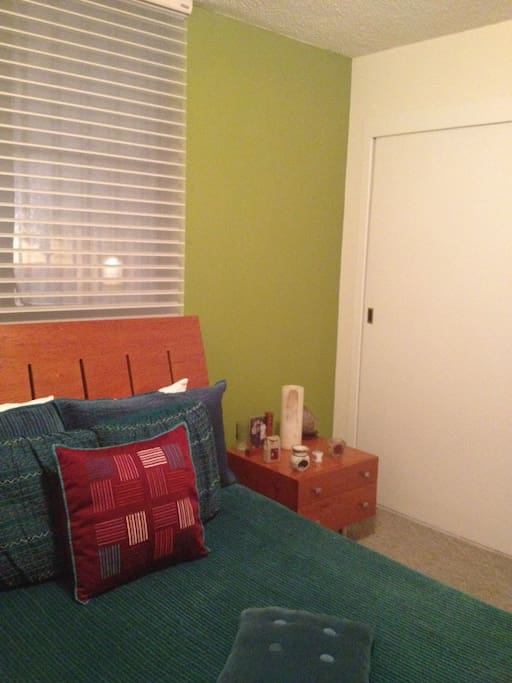 Closet para colgar ropa y guardar maletas