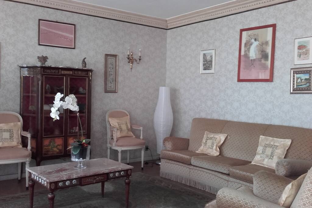 Salon