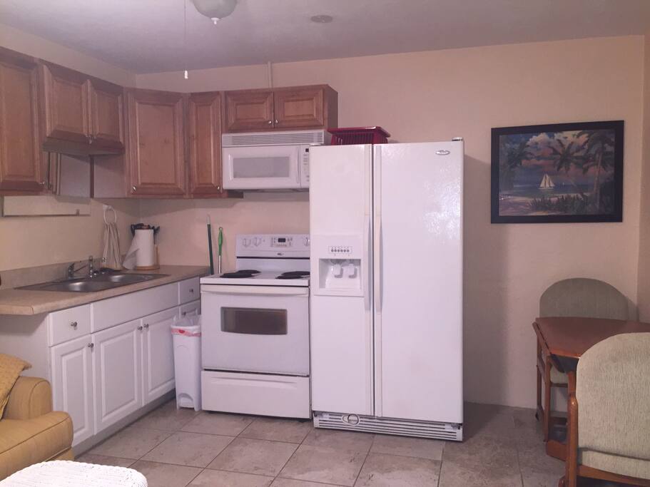 Fully equipped kitchen