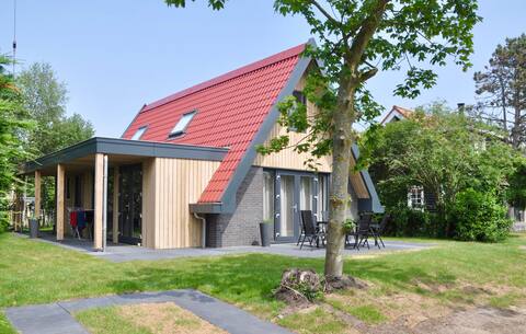 Duinland 38 Spacious holiday home!