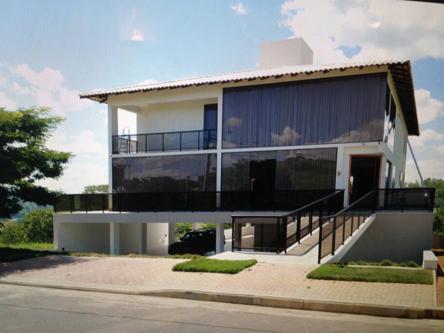 Spectacular front of the house
