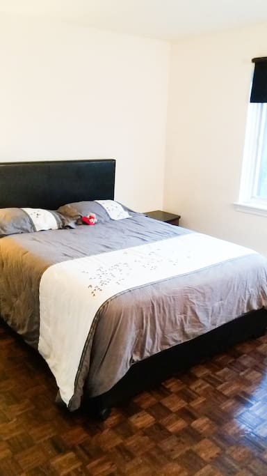 Comfy Queen Bed