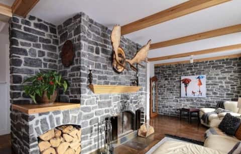 The Swiss Chalet with outdoor hot tub