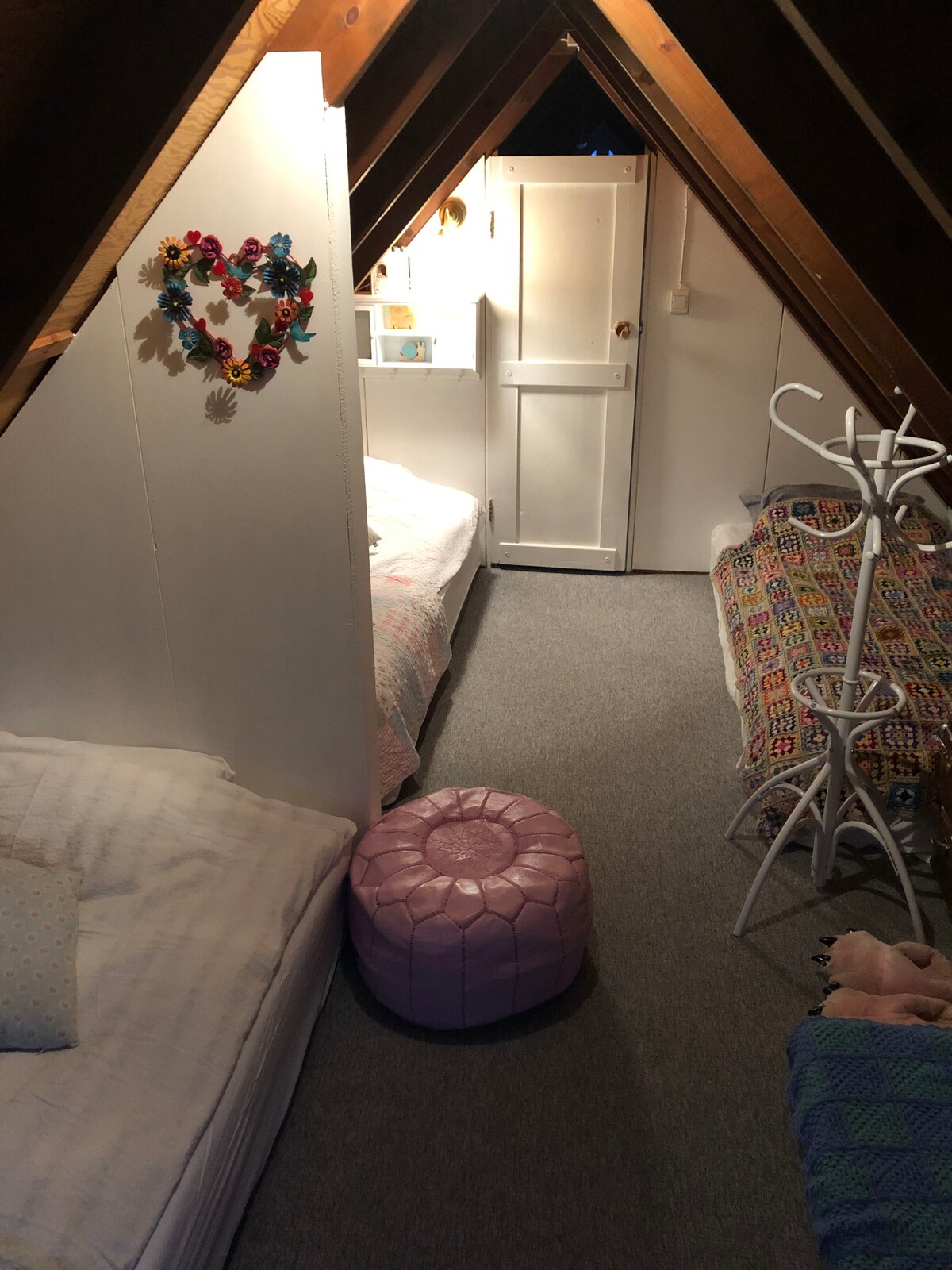 ห้องใต้หลังคาสำหรับนอน