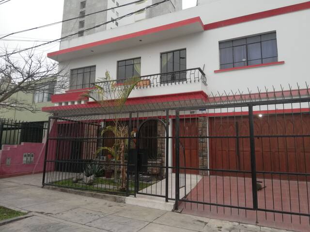 Confy  room, breakfast and kindness.