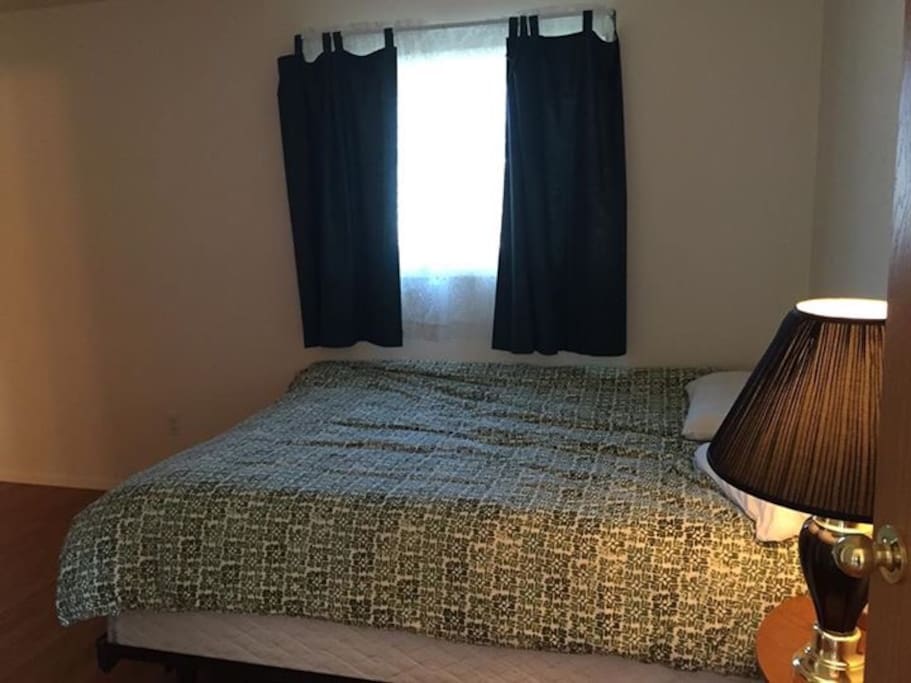 Queen bed