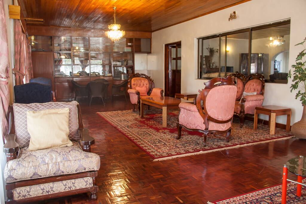 The library lounge & Bar