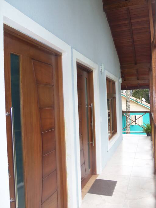 Porta de entrada do apartamento