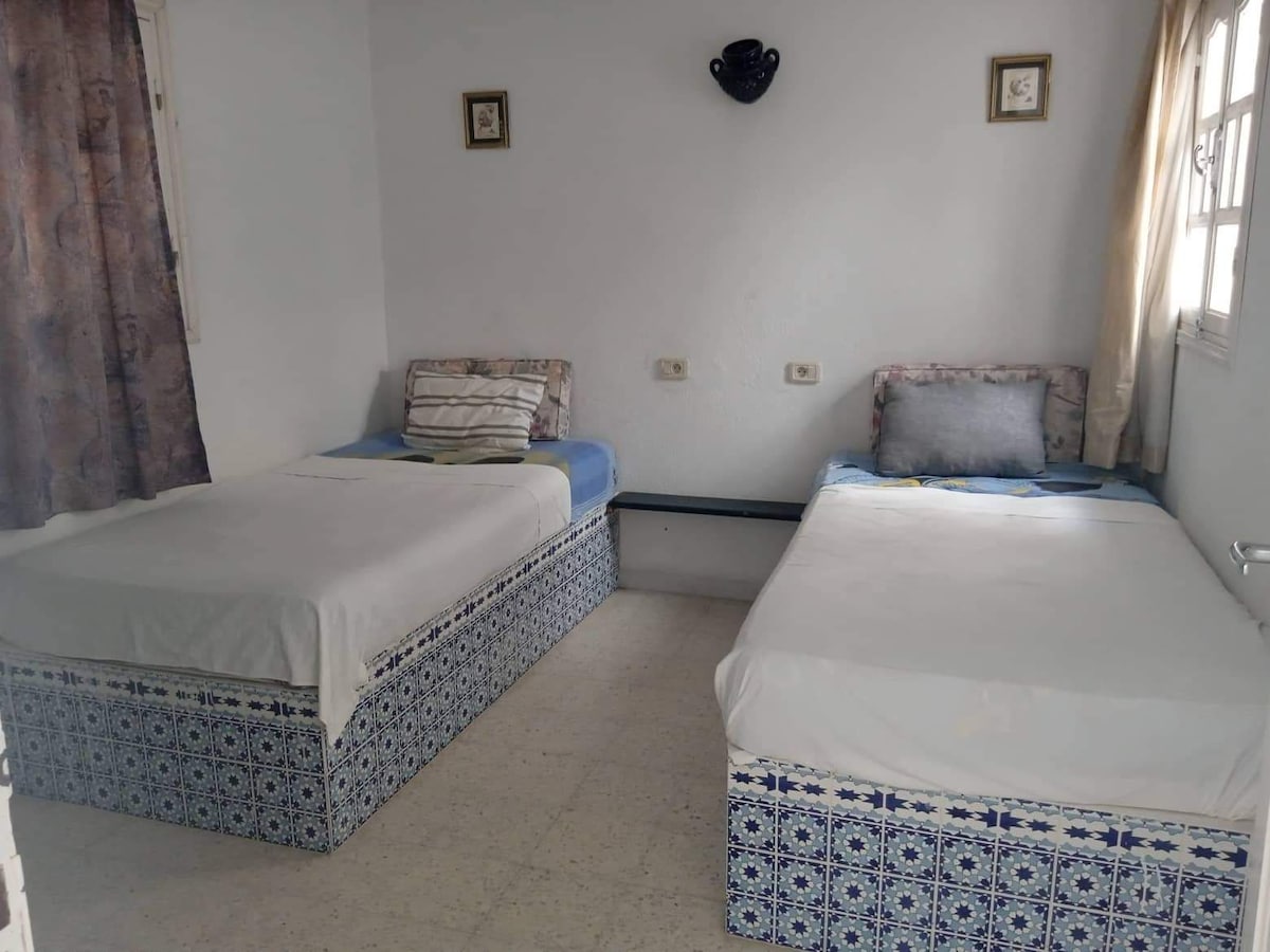 chumba cha kulala cha pili na kabati