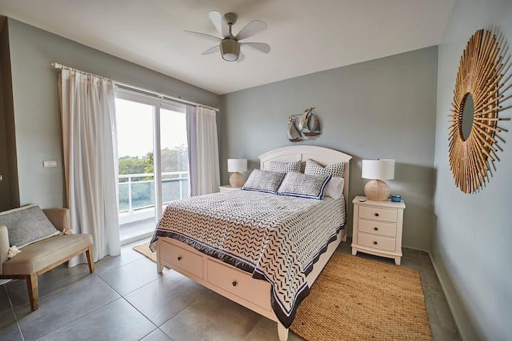 Seconda camera da letto con letto queen-size