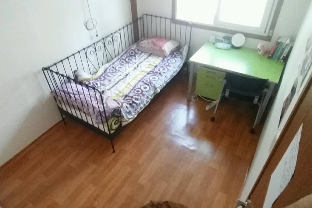 This room is available right now.