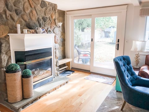 Guest Suite In Historic Coastal Village Home