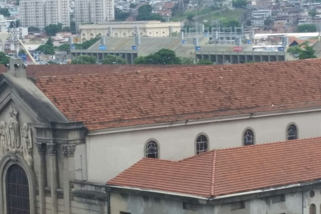 Vista para o Sambódromo (Praça da Apoteose) e Igreja se Santana