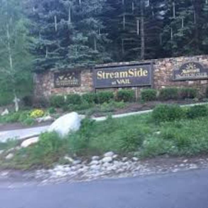 Entrance to Cedar StreamSide