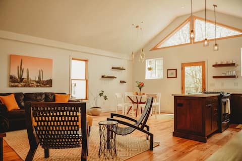 Top Airbnb: Downtown Ouray Townhouse - Walk to Everything! in Ouray