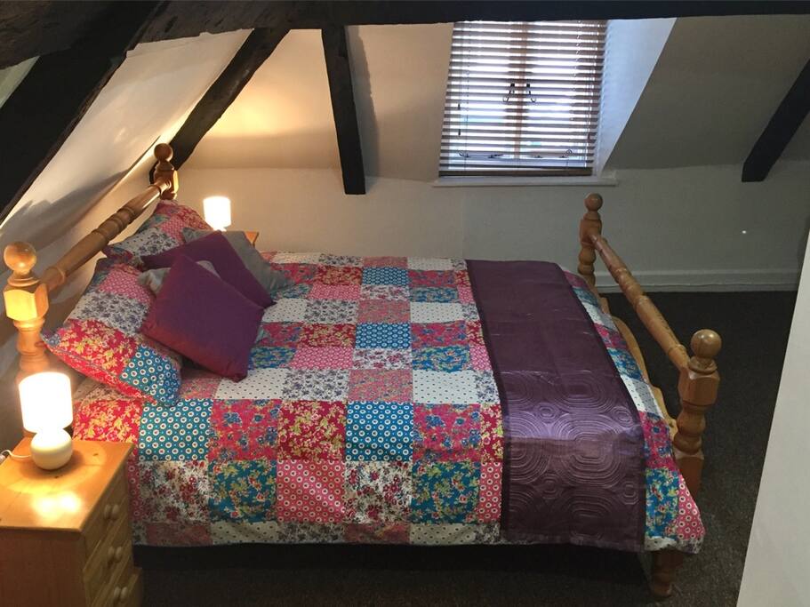 Mater queen bedroom