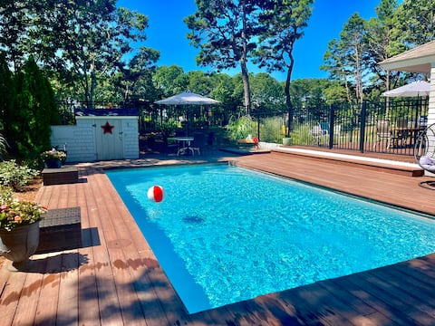 Exclusive New Seabury Home w/ Heated Pool ⛳️🏖🦞☀️🐠