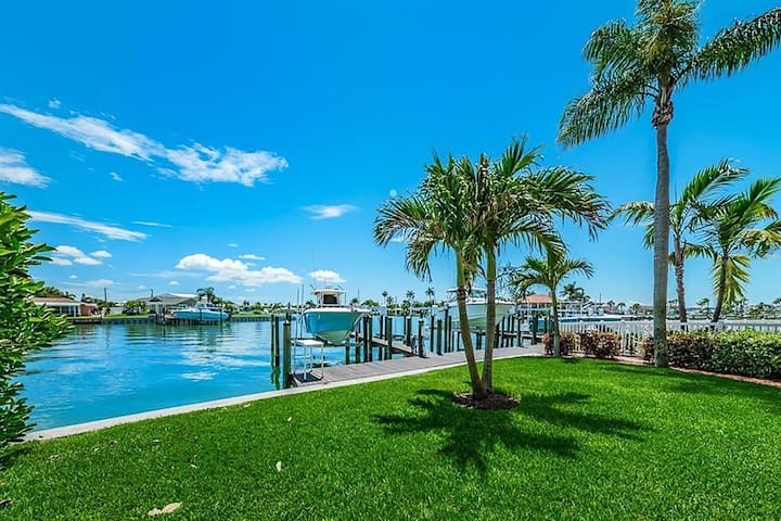 Treasure Island 1 Bedroom, 1 Bathroom Condominium - Treasure Island, FL