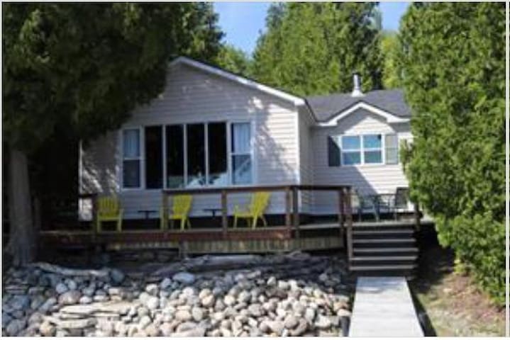 The Water S Edge Cottages For Rent In Tobermory Ontario Canada